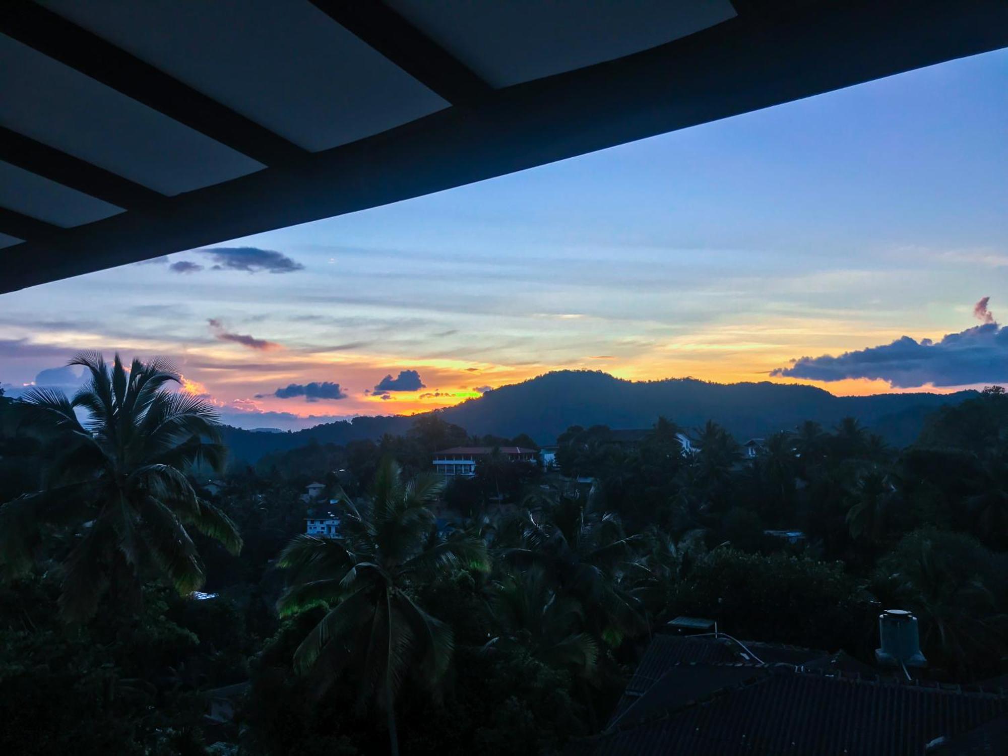 Saru Holiday Apartment - Upto 6 Guests Kandy Eksteriør bilde