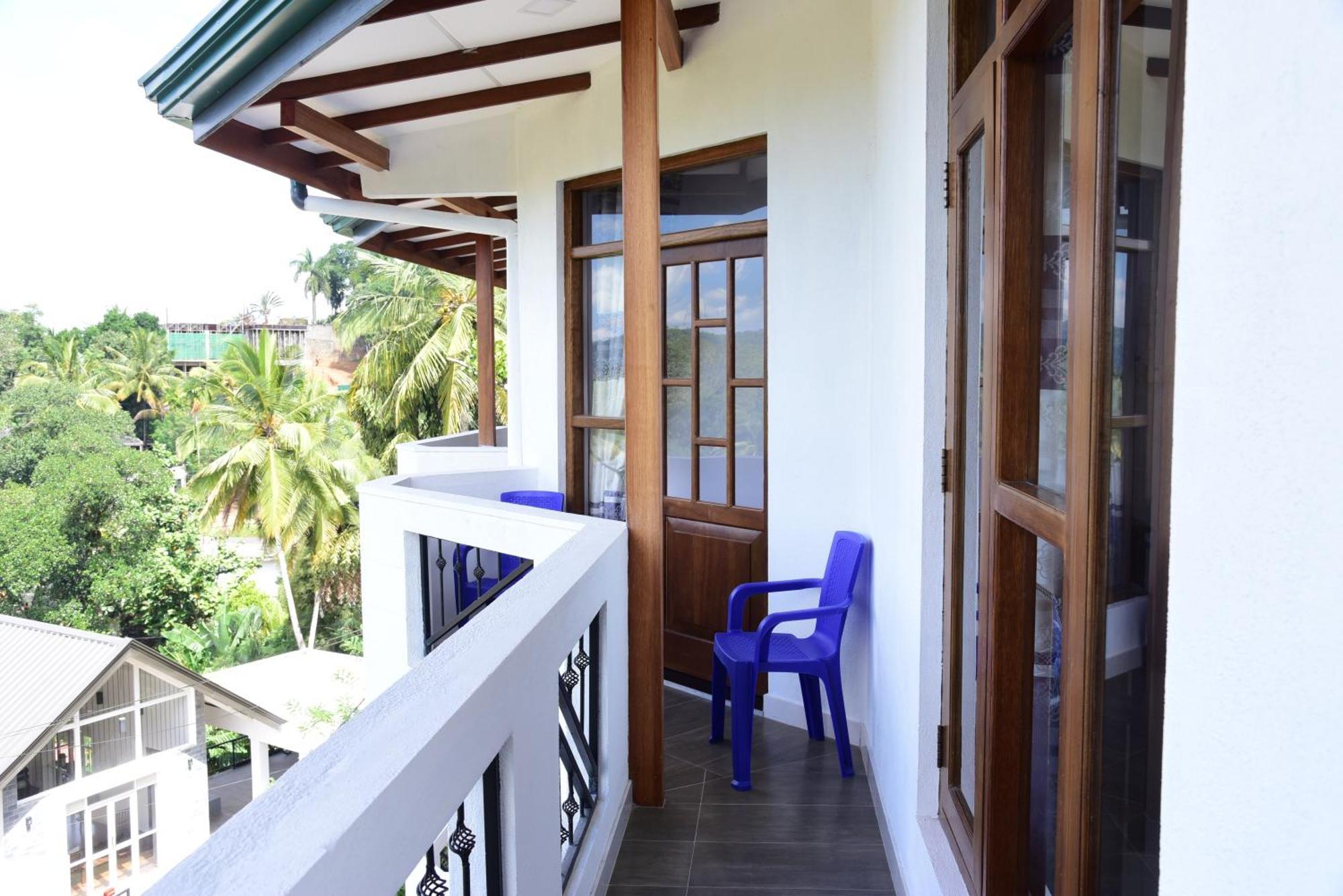 Saru Holiday Apartment - Upto 6 Guests Kandy Eksteriør bilde