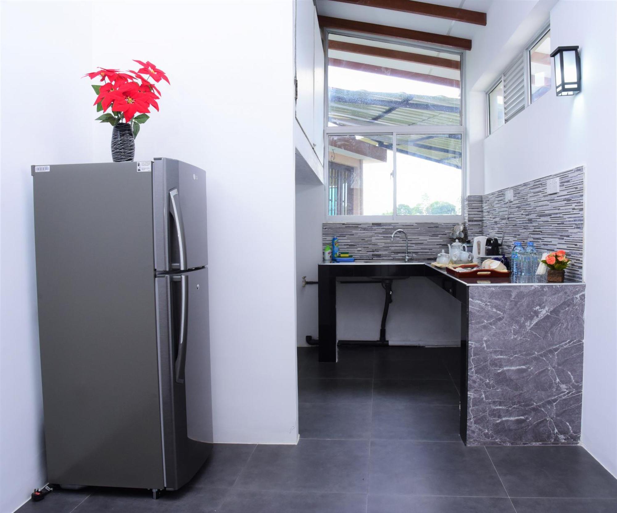 Saru Holiday Apartment - Upto 6 Guests Kandy Eksteriør bilde